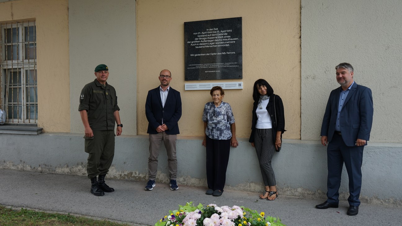 Gedenktafel bei der Birago-Kaserne enthüllt